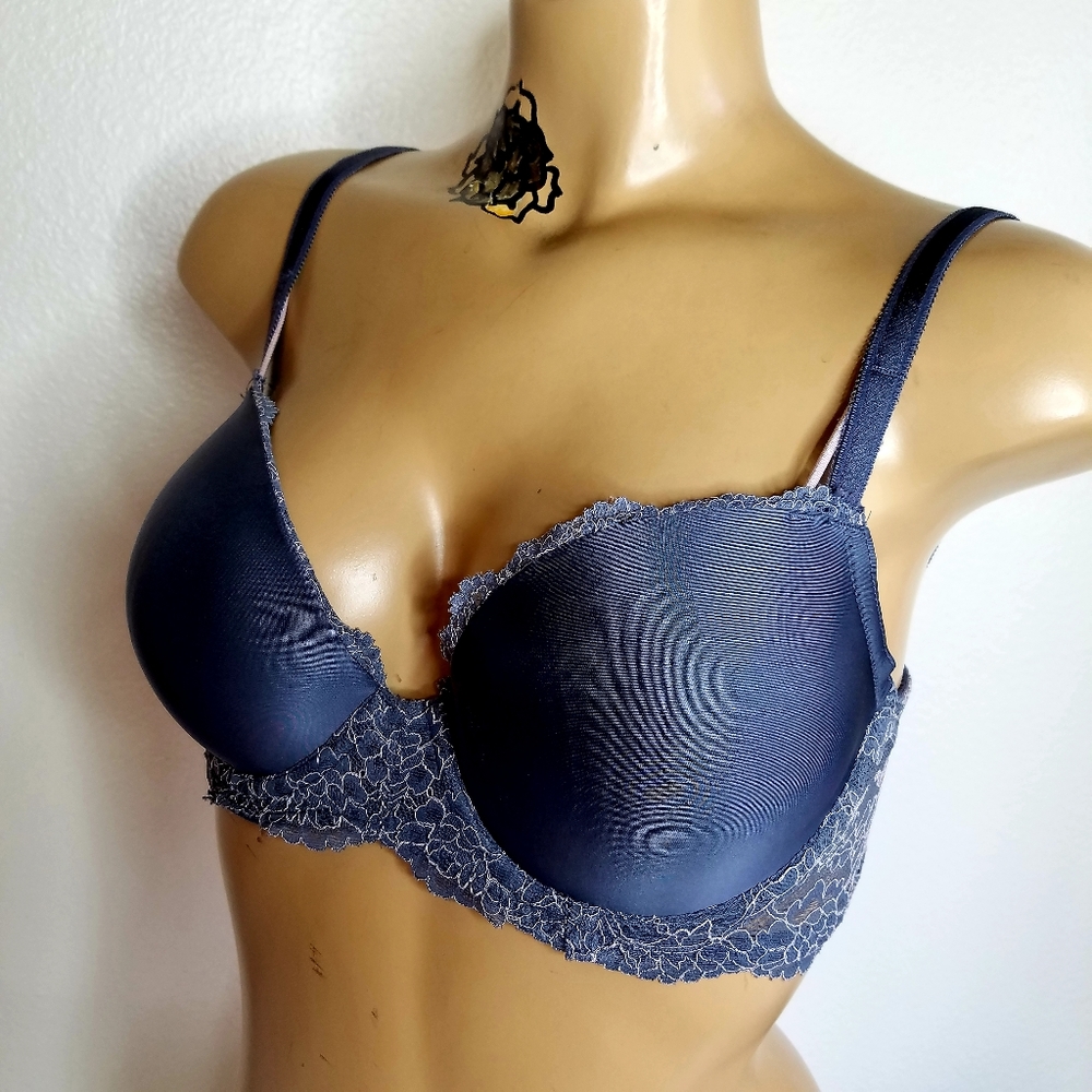 Victoria's Secret grey & Pink lace bra size 34D